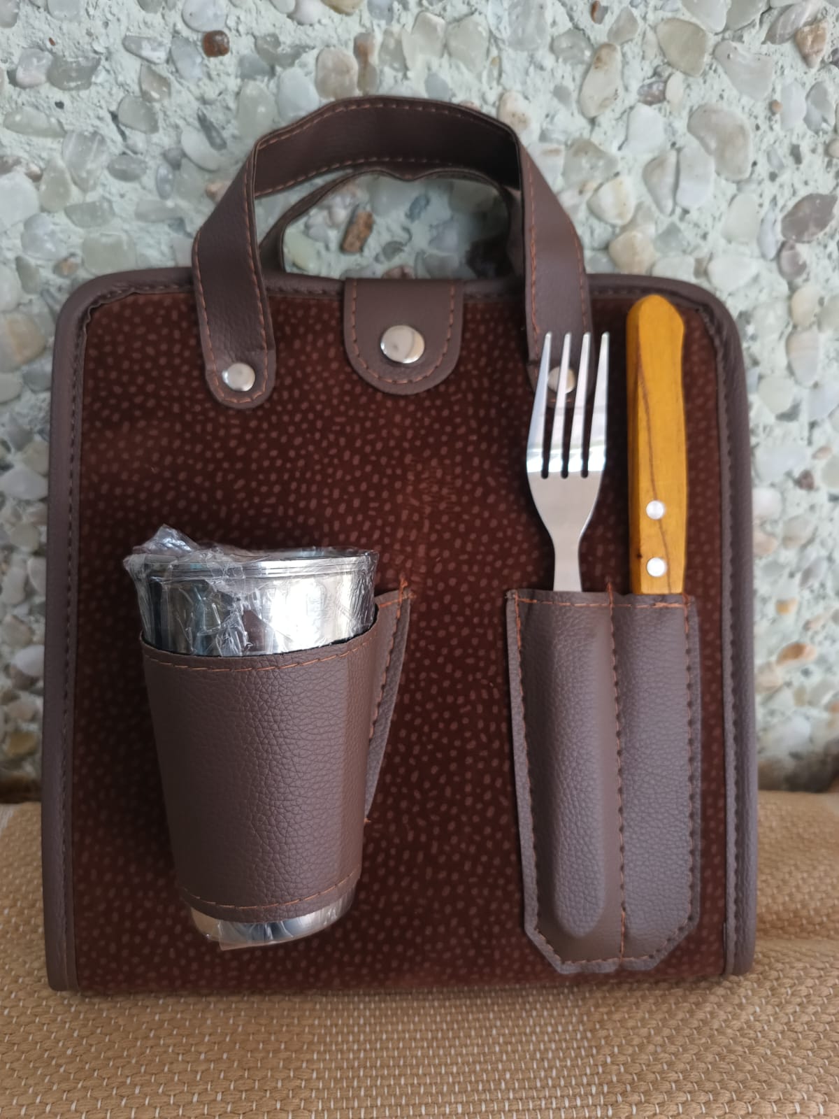 Tabla y estuche